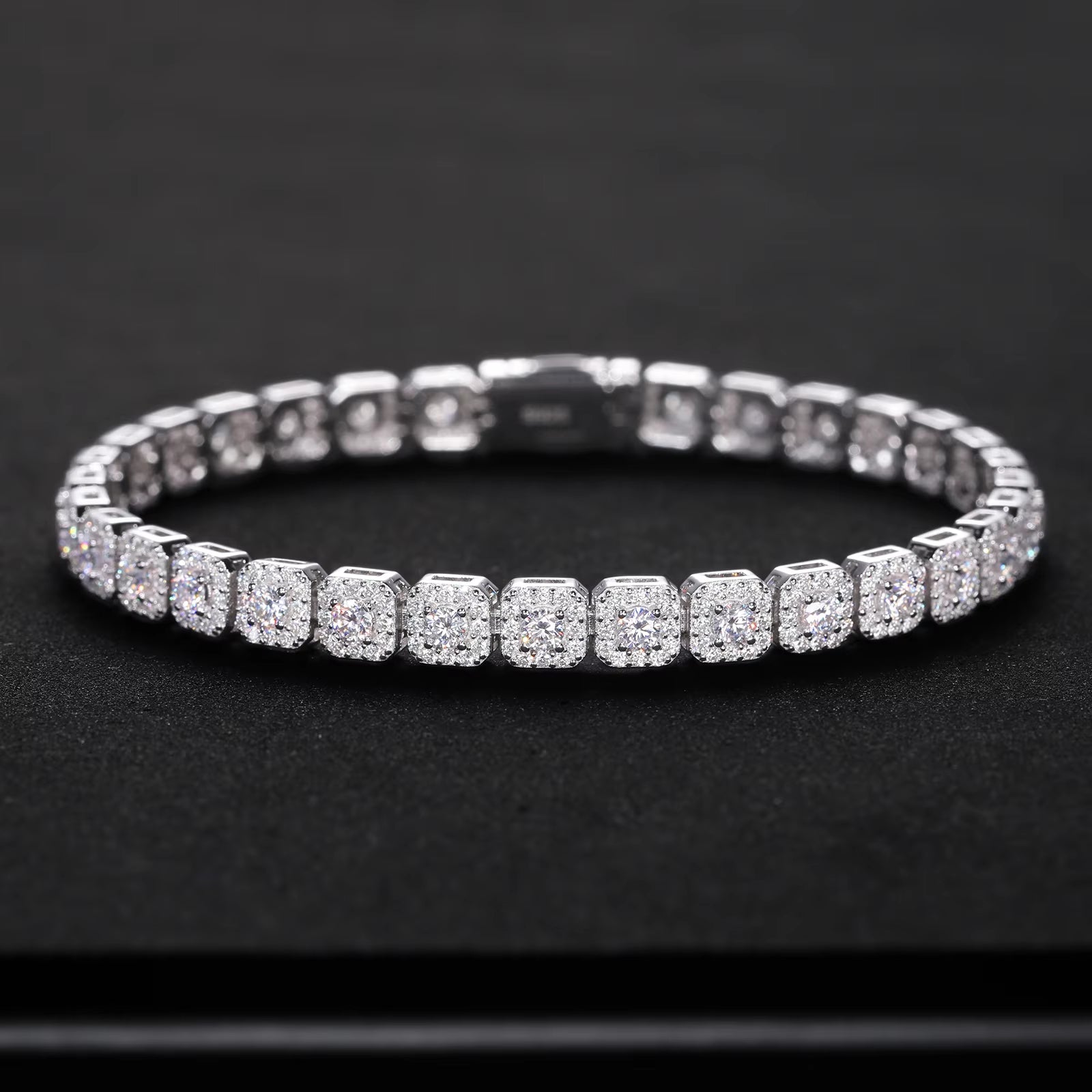 VVS Moissanite Halo Bracelet 