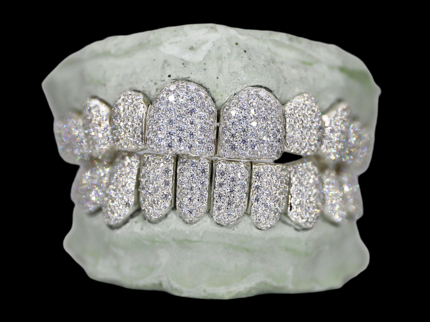 VVS Clarity Moissanite Grillz (Honeycomb Setting)